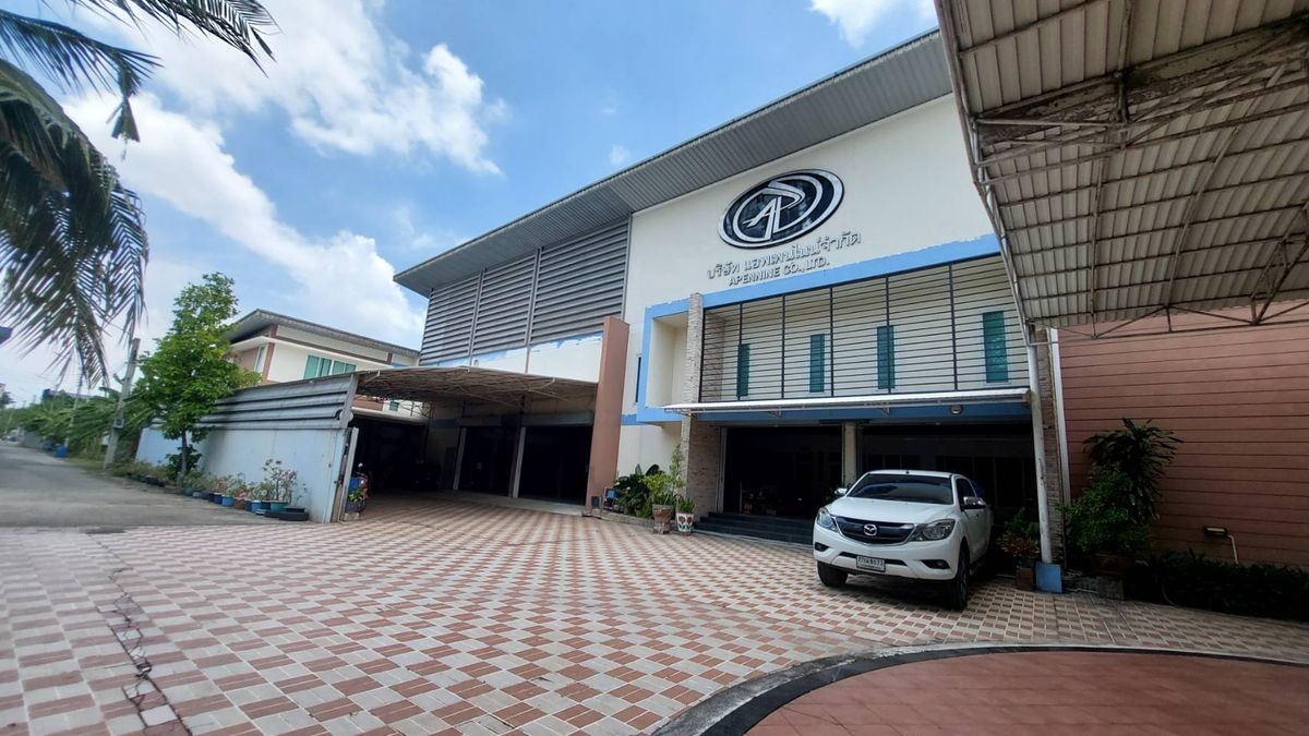 For RentWarehousePattanakan, Srinakarin : Office for rent With warehouses, good locations, Soi Chaloem Phrakiat Rama 9 Soi 13