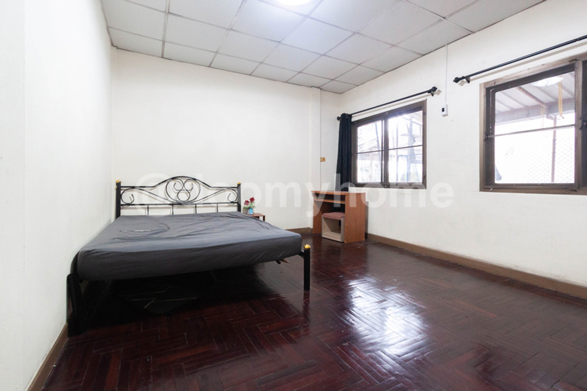 ให้เช่าทาวน์โฮมลาดพร้าว101 แฮปปี้แลนด์ : ให้เช่าทาวน์เฮาส์ 2 ชั้น กรุงเทพกรีฑา 20 (เจ้าของปล่อยเอง)