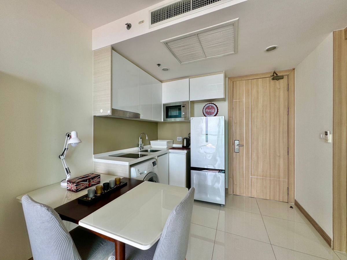 ให้เช่าคอนโดพัทยา บางแสน ชลบุรี สัตหีบ : For Rent Condo Riviera Wongamat  (S03-2013) 