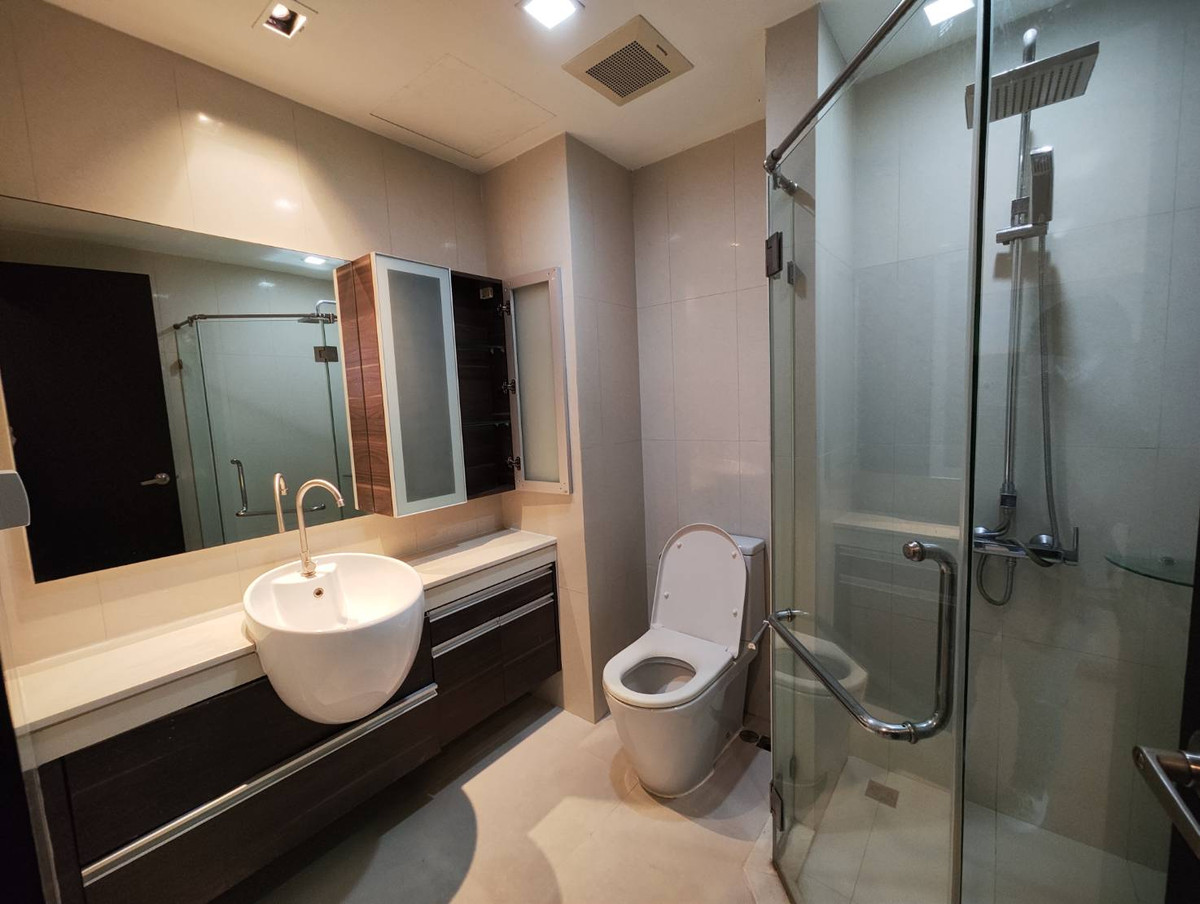 ให้เช่าคอนโดอ่อนนุช อุดมสุข : Condo for rent :  Skywalk Residence (Rt-01)