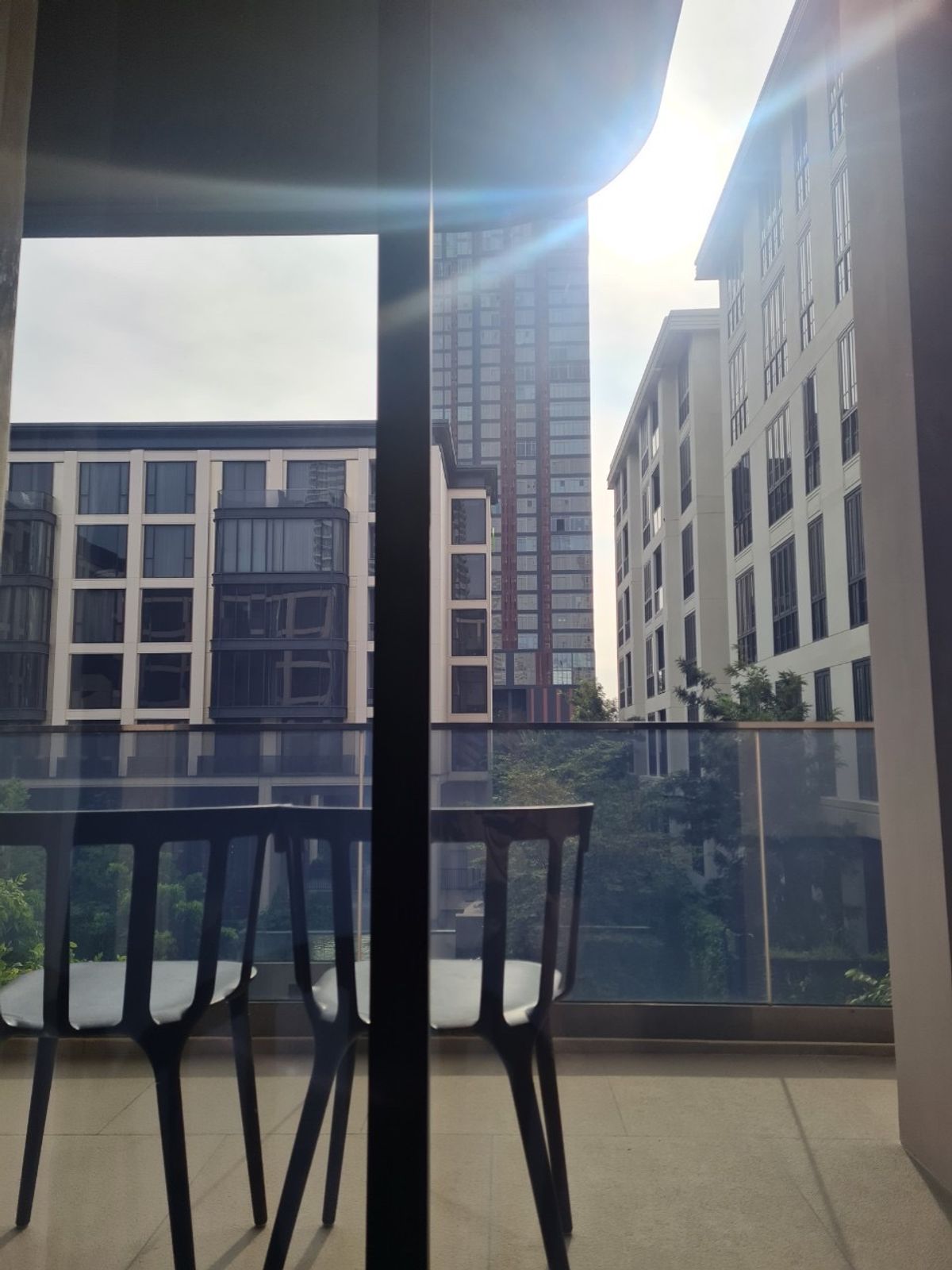 ให้เช่าคอนโดสุขุมวิท อโศก ทองหล่อ : 𝐅𝐨𝐫 𝐑𝐞𝐧𝐭 : The Reserve 61 Hideaway 2 Bed 2 Baht 84.55 sqm 100k Call :0635925888