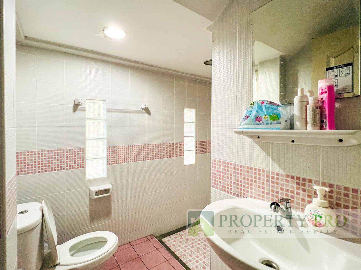 For SaleHousePathum Thani,Rangsit, Thammasat : House for Sale Sena Greenville Rangsit Klong 11, 3 bedroom 72 sqw 158 sqm Near Rangsit Nakhon Nayok Kanchanaphisek the Government Pharmaceutical Organization Thanyaburi RMUTT SWU Ongkharak : SL25S-011