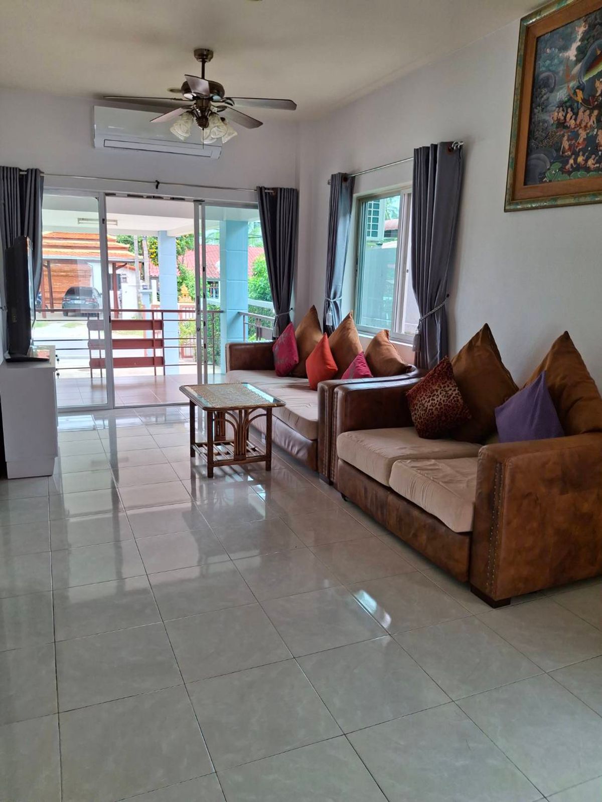 ให้เช่าบ้านหัวหิน ประจวบคีรีขันธ์ : ปล่อยเช่าบ้านพูลวิลล่า 3ห้องนอน 3ห้องน้ำ + สระว่ายน้ำ
