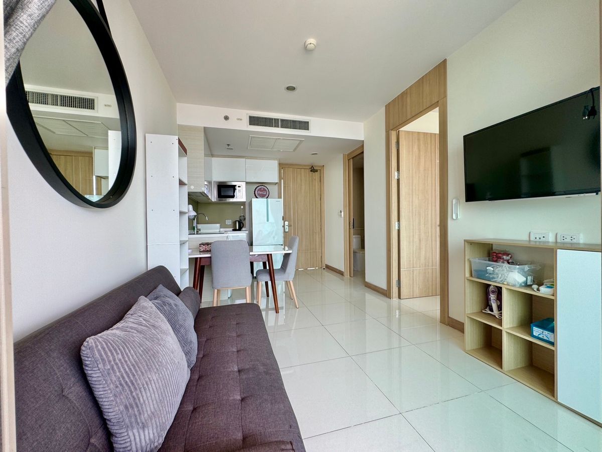 ให้เช่าคอนโดพัทยา บางแสน ชลบุรี สัตหีบ : For Rent Condo Riviera Wongamat  (S03-2013) 