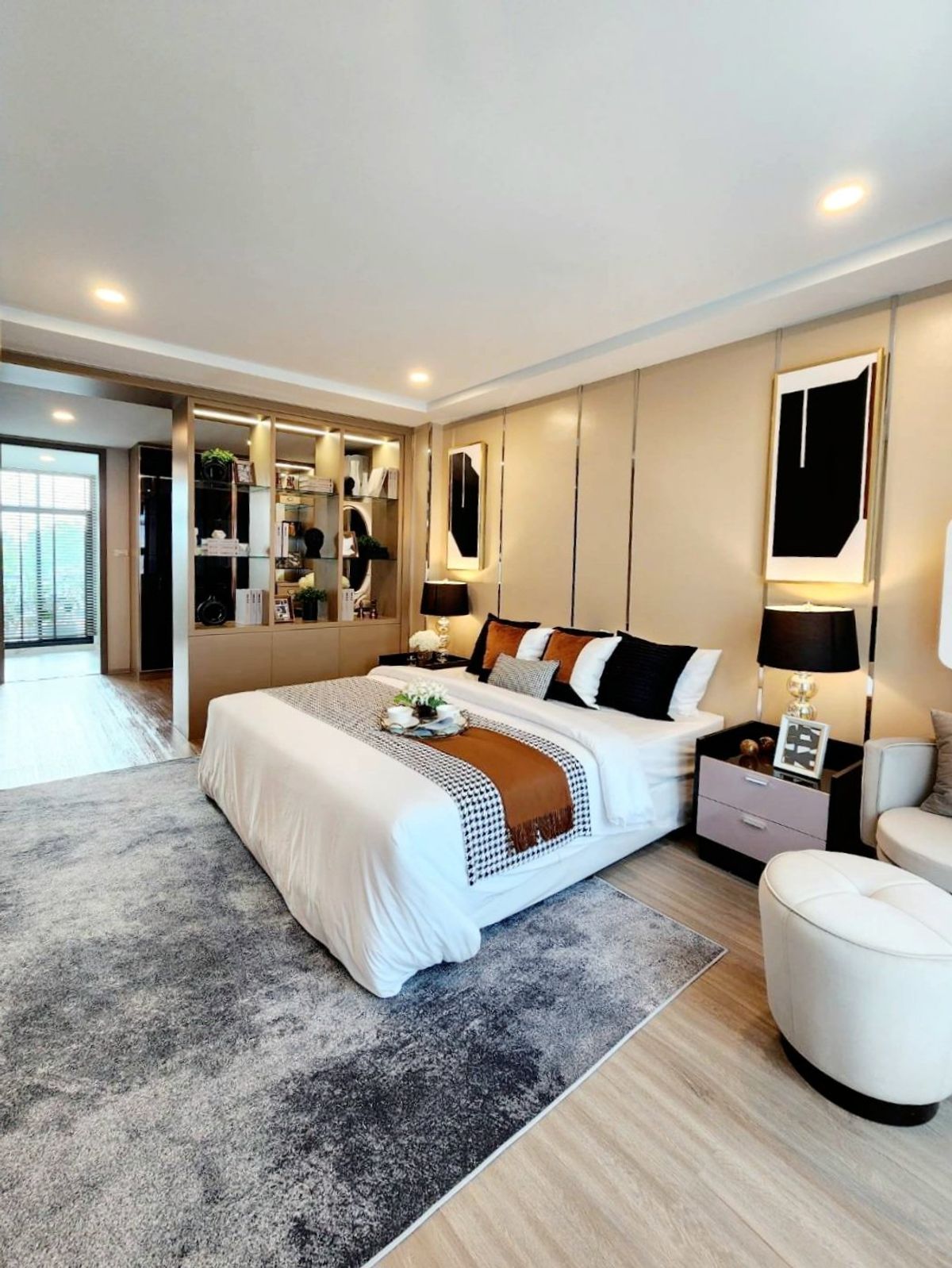 For SaleChokchai 4, Ladprao 71, Ladprao 48, : House for sale May Fair Ladprao 71, a 3.5 -story twin house, 8 meters wide, 291.90 sq.m., 3 bedrooms, 4 bathrooms, 1 multi -purpose room. Full technology in the house Can enter-out in many directions  