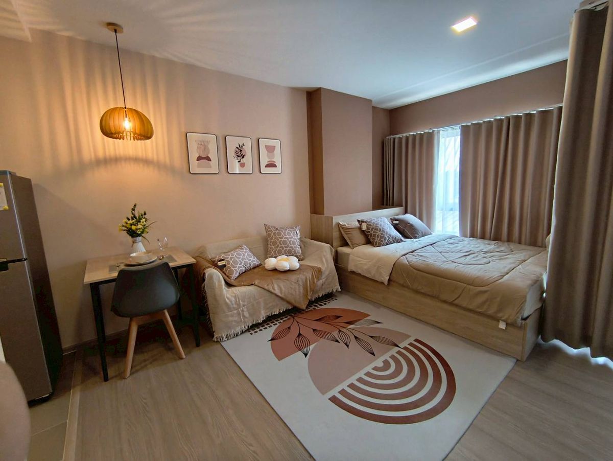 For RentCondoPattaya, Bangsaen, Chonburi : 🏢 For rent ✨ Vay Pothisan2, a new room ready to move in. Add LINE from 0989535265.