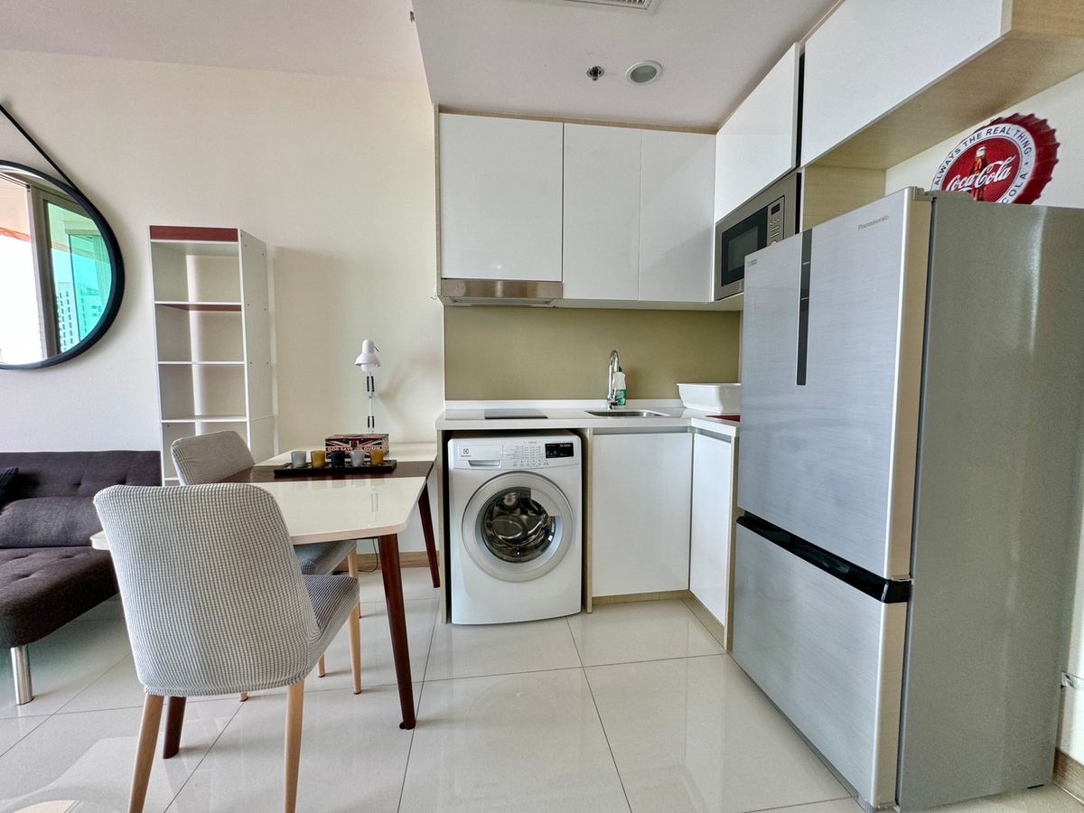 ให้เช่าคอนโดพัทยา บางแสน ชลบุรี สัตหีบ : For Rent Condo Riviera Wongamat  (S03-2013) 