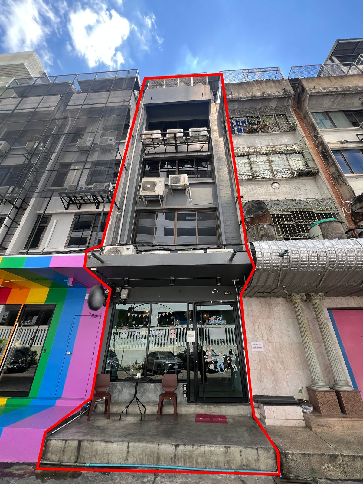 ขายอาคารพาณิชย์สีลม ศาลาแดง บางรัก : 🏢 ขายด่วน อาคารพาณิชย์ 4 ชั้น✨ พร้อมผู้เช่า✨  ใจกลางถนนสุรวงศ์ I ถนนสีลม ✨ 
