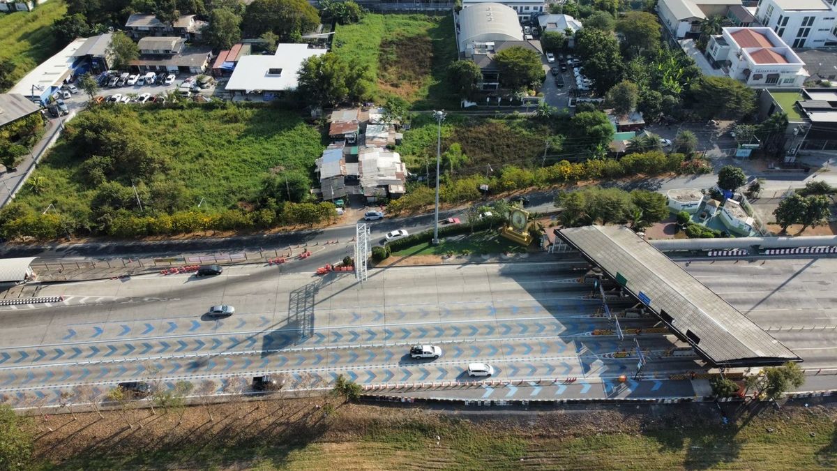 ขายที่ดินนวมินทร์ รามอินทรา : ขาย ที่ดินเปล่า 332 ตร.วา ติดทางด่วน จตุโชติ เพียงตารางวาละ 55,000 บาท หรือทั้งแปลง 18 ล้านเท่านั้น!!!