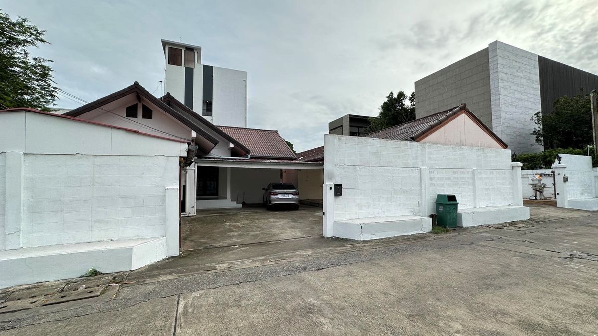 For RentHouseChokchai 4, Ladprao 71, Ladprao 48, : Rent a single house, Lat Phrao 87, modern, very good location 📞097-2161939