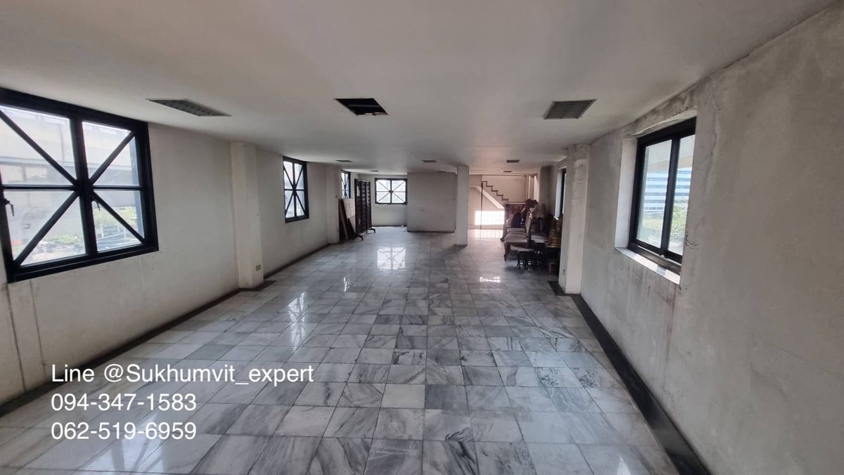 ShowroomRama9, Petchburi, RCA : Showroom/Office Building for sale on Rama 9 Road