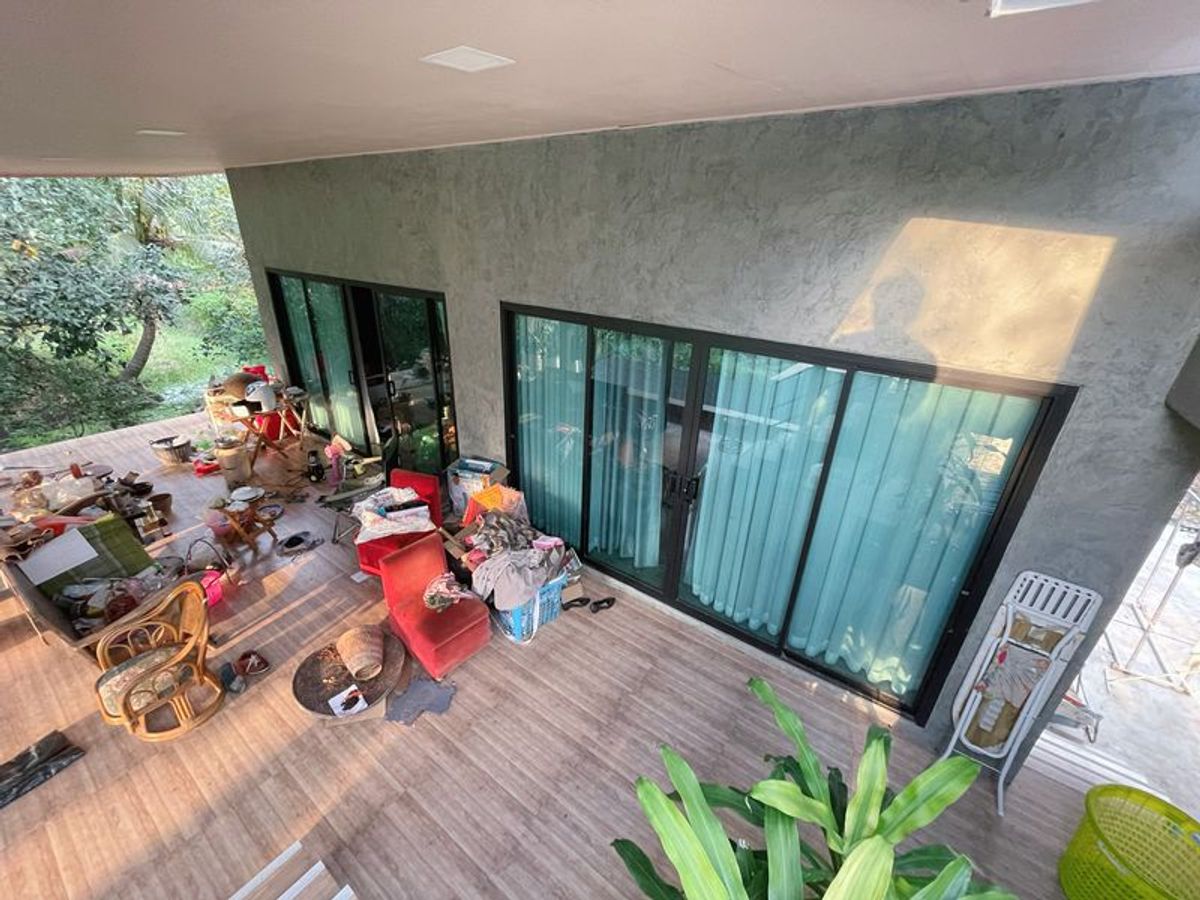 For SaleHouseSaraburi : 1 -story house for sale, modern 400 sq.m. with a swimming pool, plus a 5.5kw solar cell, Ban Rai Subdistrict, Nong Don District, Saraburi Province