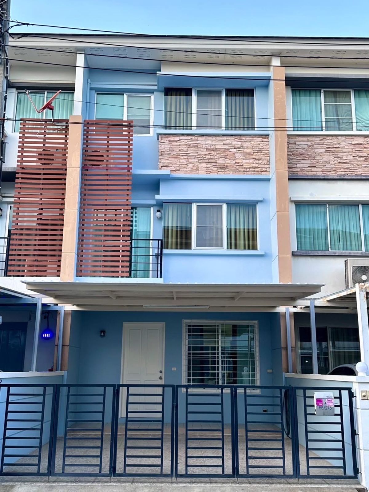 ให้เช่าทาวน์โฮมเกษตร นวมินทร์ ลาดปลาเค้า : Town home (เกษตรนวมินทร์ เลี้ยงสัตว์ได้)ใกล้ทางด่วน สะดวก ทำHome officeก็ดี💕