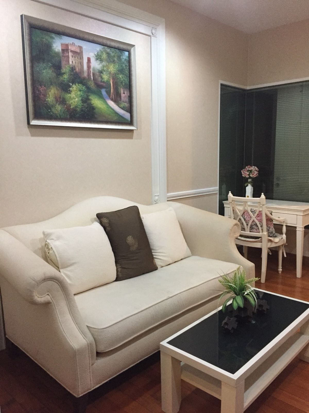 For RentCondoSathorn, Narathiwat : Ivy Sathorn 10 Soi 10 (Convenient transportation Near important business locations)