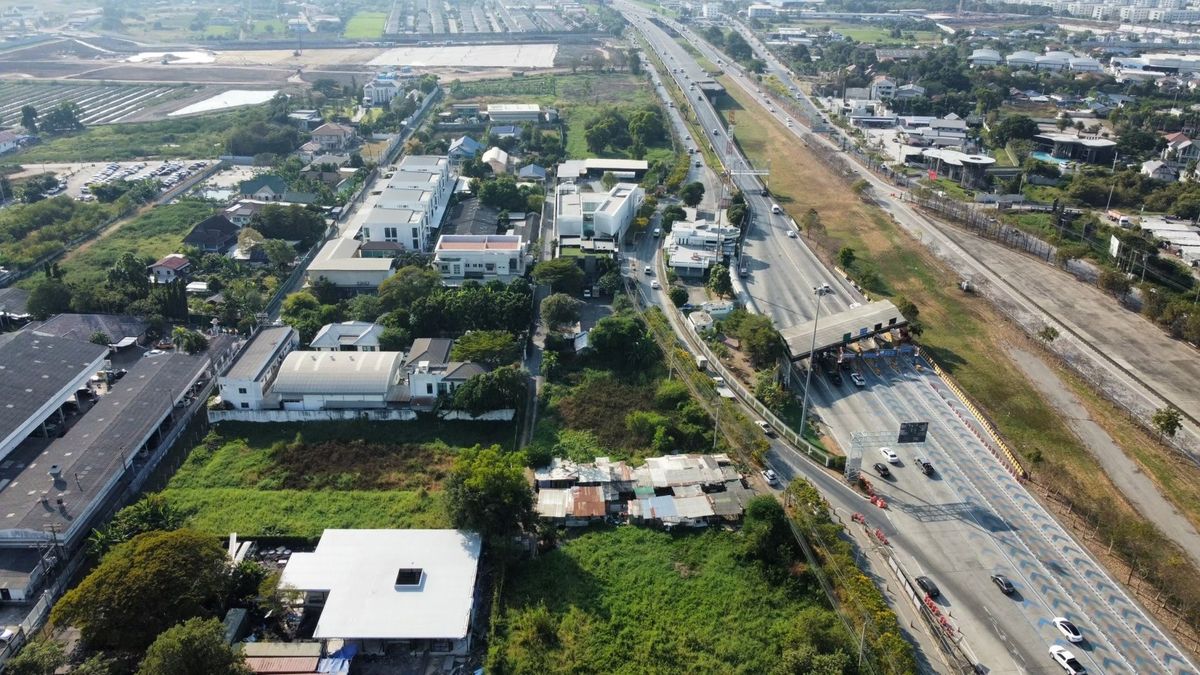 ขายที่ดินนวมินทร์ รามอินทรา : ขาย ที่ดินเปล่า 332 ตร.วา ติดทางด่วน จตุโชติ เพียงตารางวาละ 55,000 บาท หรือทั้งแปลง 18 ล้านเท่านั้น!!!