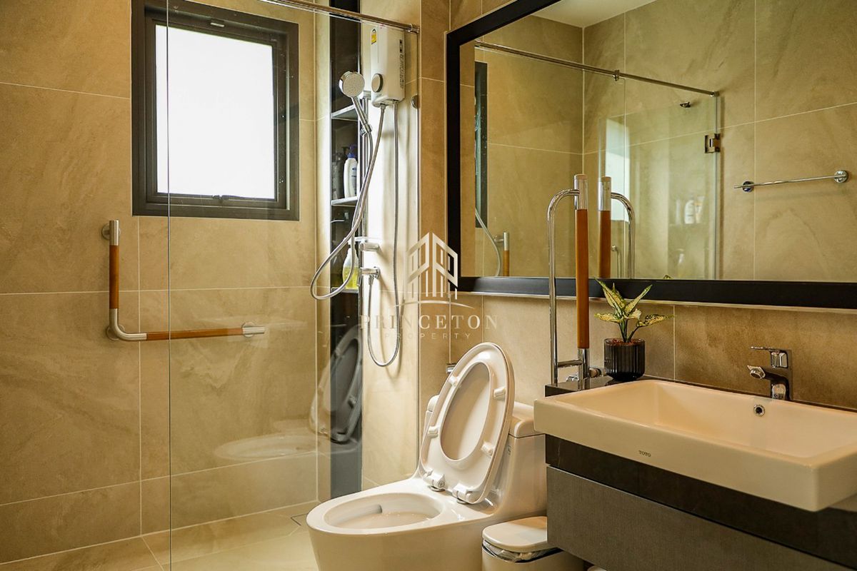 HouseLadkrabang, Suwannaphum Airport : Luxury House For Sale or Rent Grand Bangkok Boulevard Krungthep Kreetha 📞092-4252445