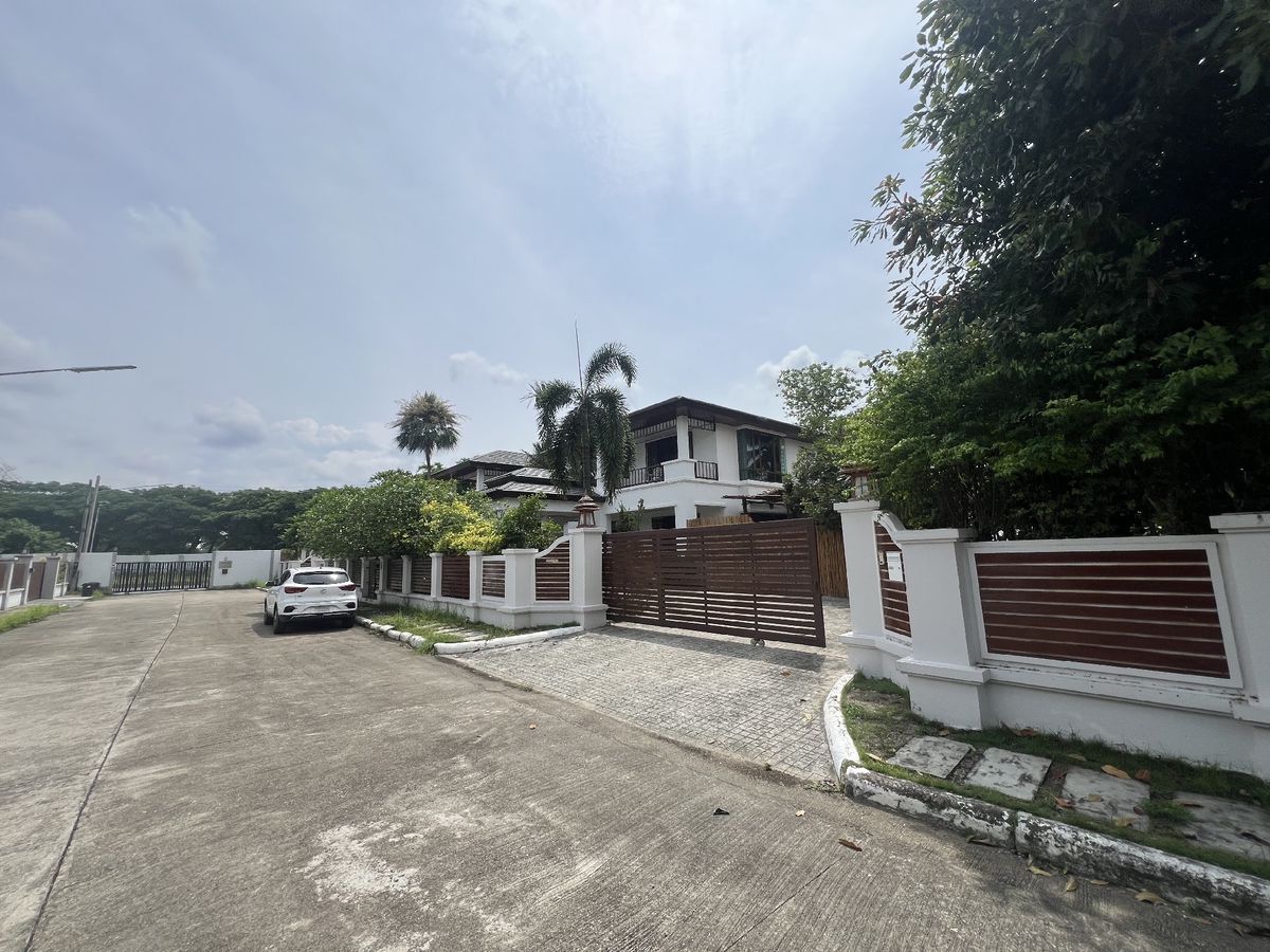 ให้เช่าบ้านเชียงใหม่ : ให้เช่าบ้านหรู ในโครงการกรีนวัลเลย์ แม่ริม