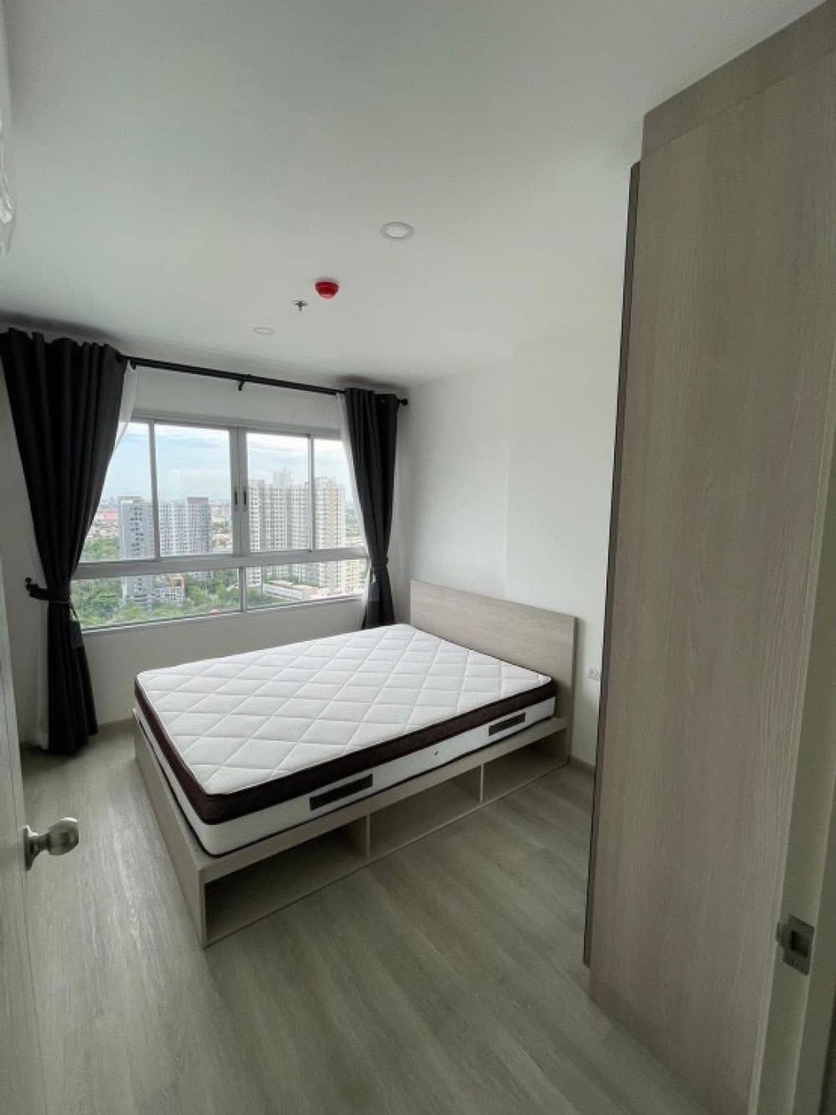 ให้เช่าคอนโดท่าพระ ตลาดพลู วุฒากาศ : Elio Sathorn - Wuttakat