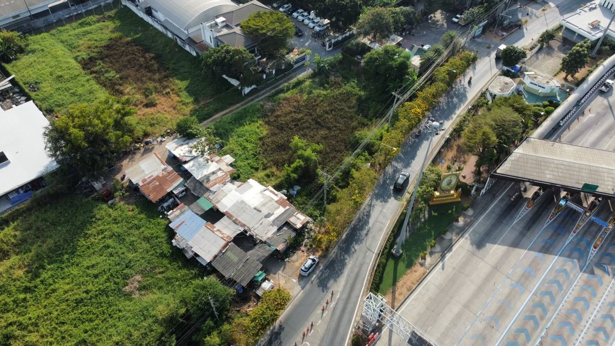 ขายที่ดินนวมินทร์ รามอินทรา : ขาย ที่ดินเปล่า 332 ตร.วา ติดทางด่วน จตุโชติ เพียงตารางวาละ 55,000 บาท หรือทั้งแปลง 18 ล้านเท่านั้น!!!