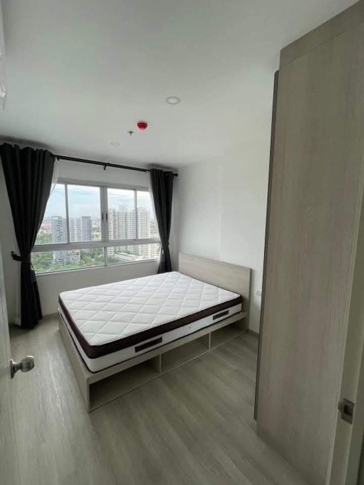 ให้เช่าคอนโดท่าพระ ตลาดพลู วุฒากาศ : ให้เช่าคอนโด Elio Sathorn-Wuttakat ติด BTS วุฒากาศ เดินทางเข้าออกง่าย มีรถรับส่ง สนใจทักได้เลยค่า
