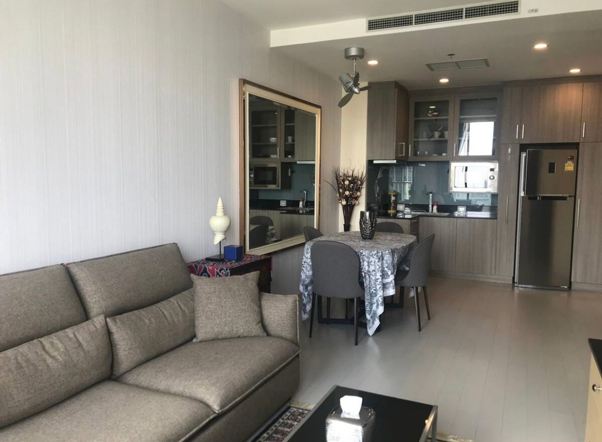 For RentCondoWitthayu, Chidlom, Langsuan, Ploenchit : For rent condo Noble ploenChit large room 60Sq.m (S15-13989) 