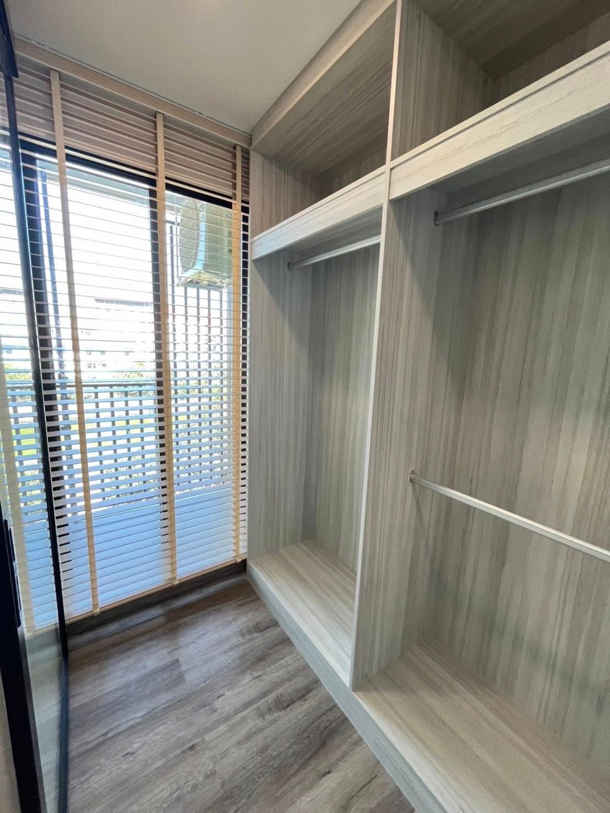 For RentCondoPathum Thani,Rangsit, Thammasat : 🏥🏫 Condo for rent KAVE Embryo Rangsit. Beautiful room, complete with luggage. ❗️