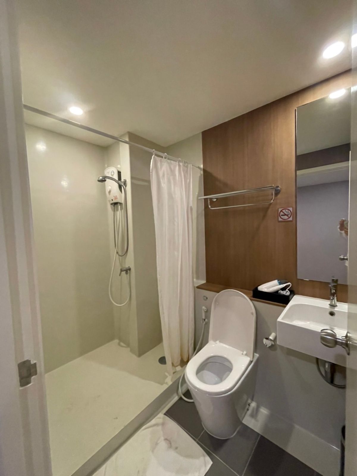 คอนโดสาทร นราธิวาส : ขาย / ให้เช่า ห้อง 2 ห้องนอน Blossom Condo@Sathorn-Charoenrat