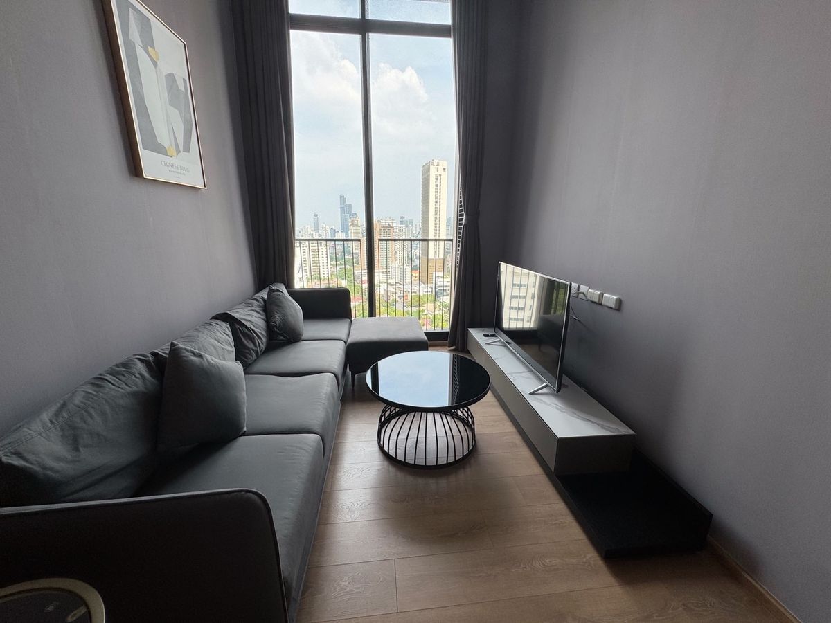 ให้เช่าคอนโดสุขุมวิท อโศก ทองหล่อ : Noble Around Sukhumvit 33