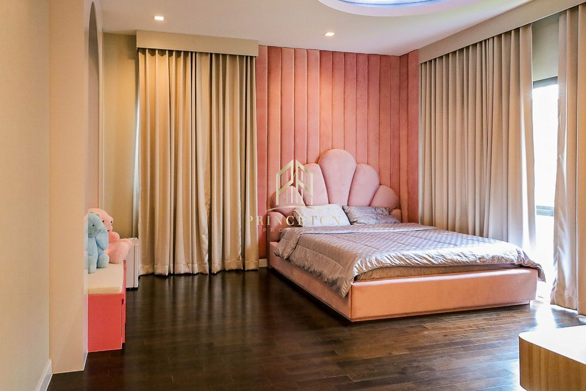 HouseLadkrabang, Suwannaphum Airport : Luxury House For Sale or Rent Grand Bangkok Boulevard Krungthep Kreetha 📞092-4252445