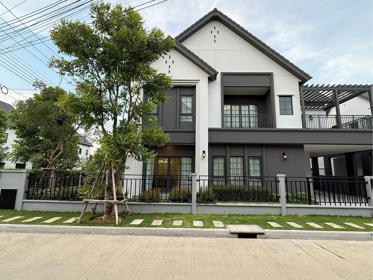 ให้เช่าบ้านบางนา แบริ่ง ลาซาล : ME-350 ให้เช่า Centro Bangna เฟส 2 หลังใหญ่ แปลงมุม เพิ่งตกแต่งเสร็จ
