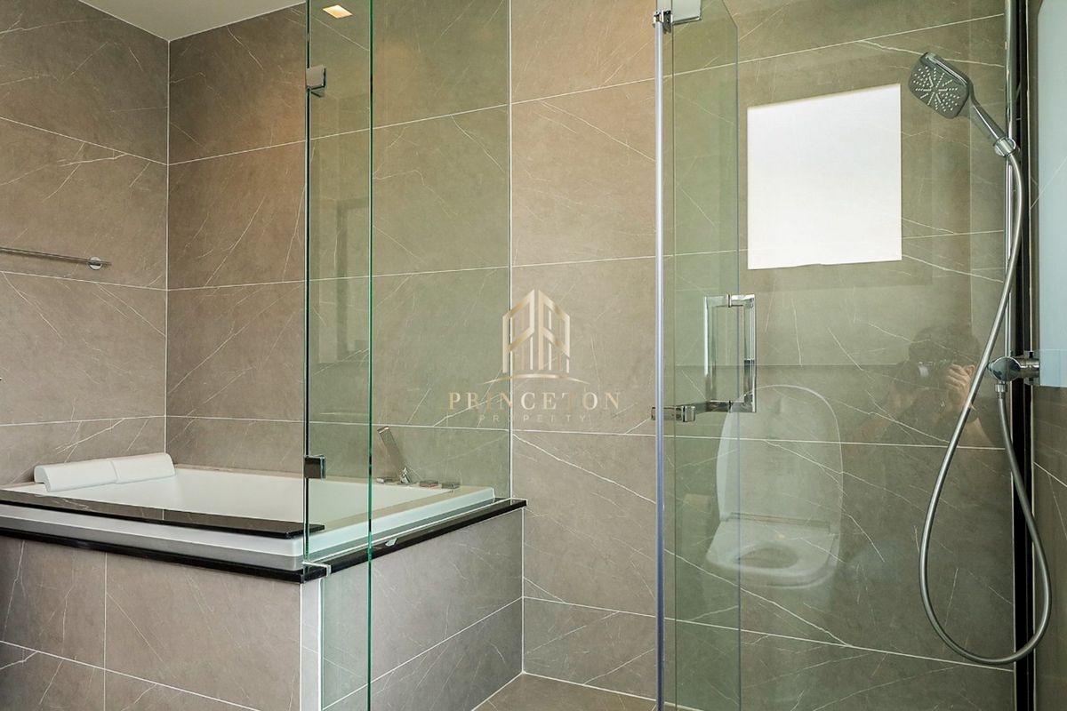 HouseLadkrabang, Suwannaphum Airport : Luxury House For Sale or Rent Grand Bangkok Boulevard Krungthep Kreetha 📞092-4252445