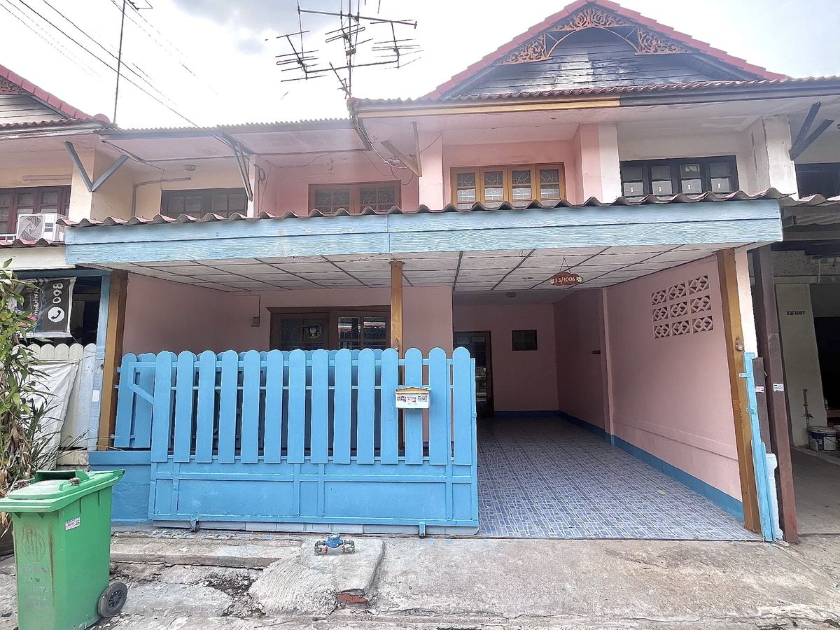 For RentTownhomeNonthaburi, Bang Yai, Bangbuathong : Urgent rent! Owner let go Townhouse, Pruksa Village 3, Soi 147, very good location, get pets