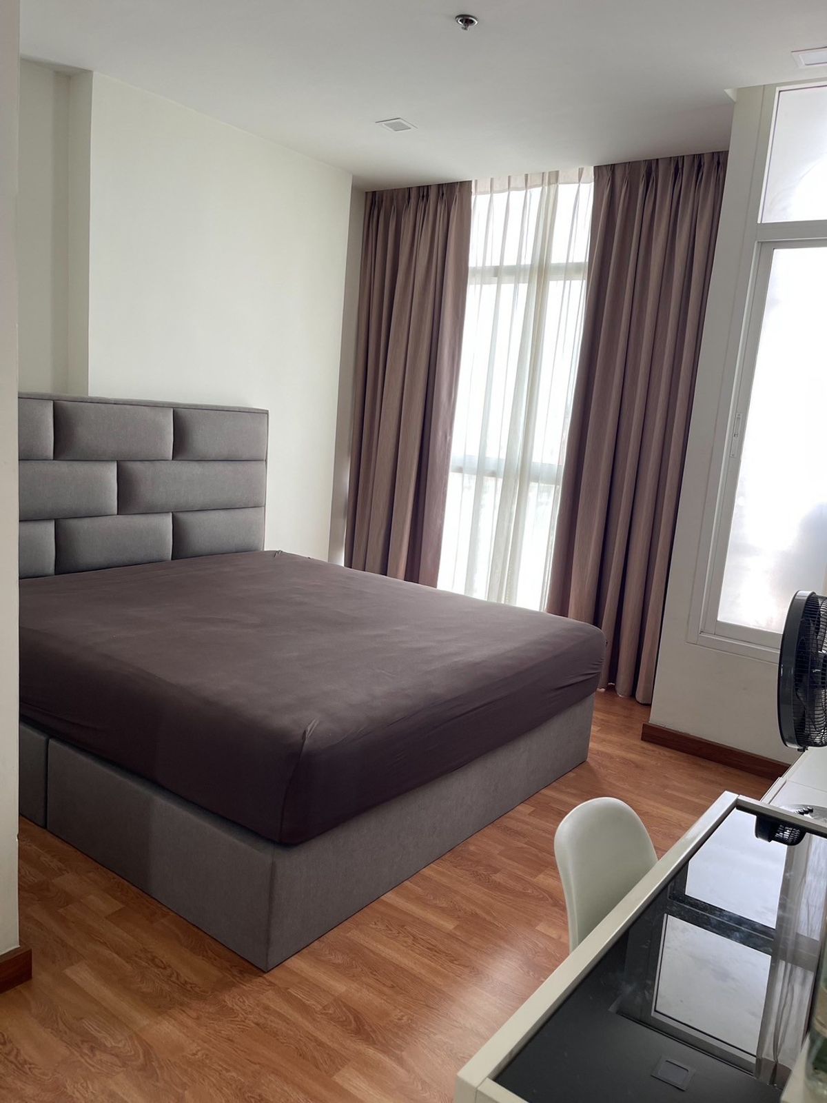 ให้เช่าคอนโดบางนา แบริ่ง ลาซาล : 🌆ให้เช่าห้องสวย The COoast bangna ( เดอะโคส บางนา )🛏️ 1 ห้องนอน🛁 1 ห้องน้ำ ขนาด 45 ตรม. ตึก A ชั้น 21 ✨ ราคา 20,000 บาท ✨ ใกล้BTSบางนาเครื่องใช้ไฟฟ้าครบ