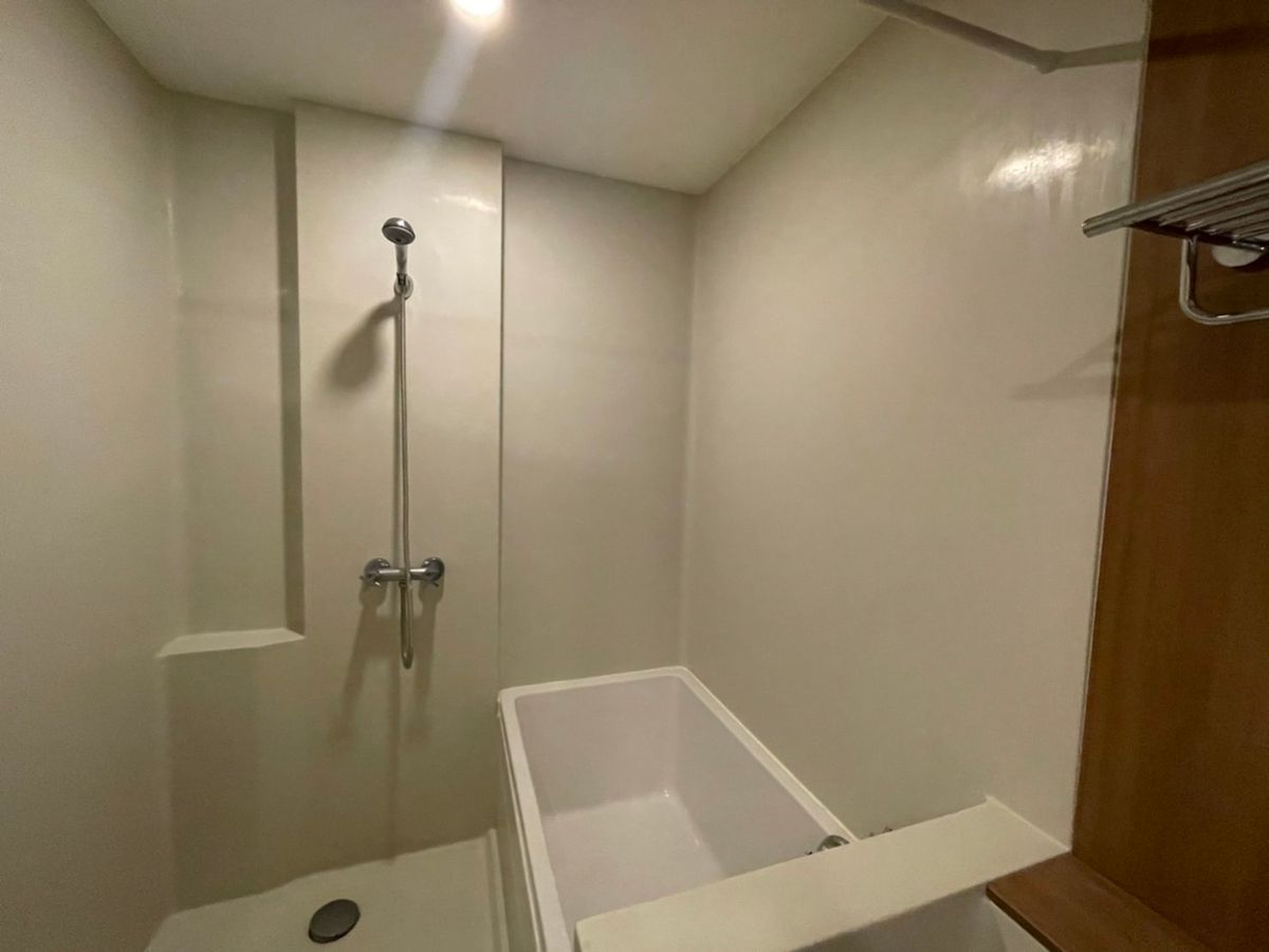 คอนโดสาทร นราธิวาส : ขาย / ให้เช่า ห้อง 2 ห้องนอน Blossom Condo@Sathorn-Charoenrat