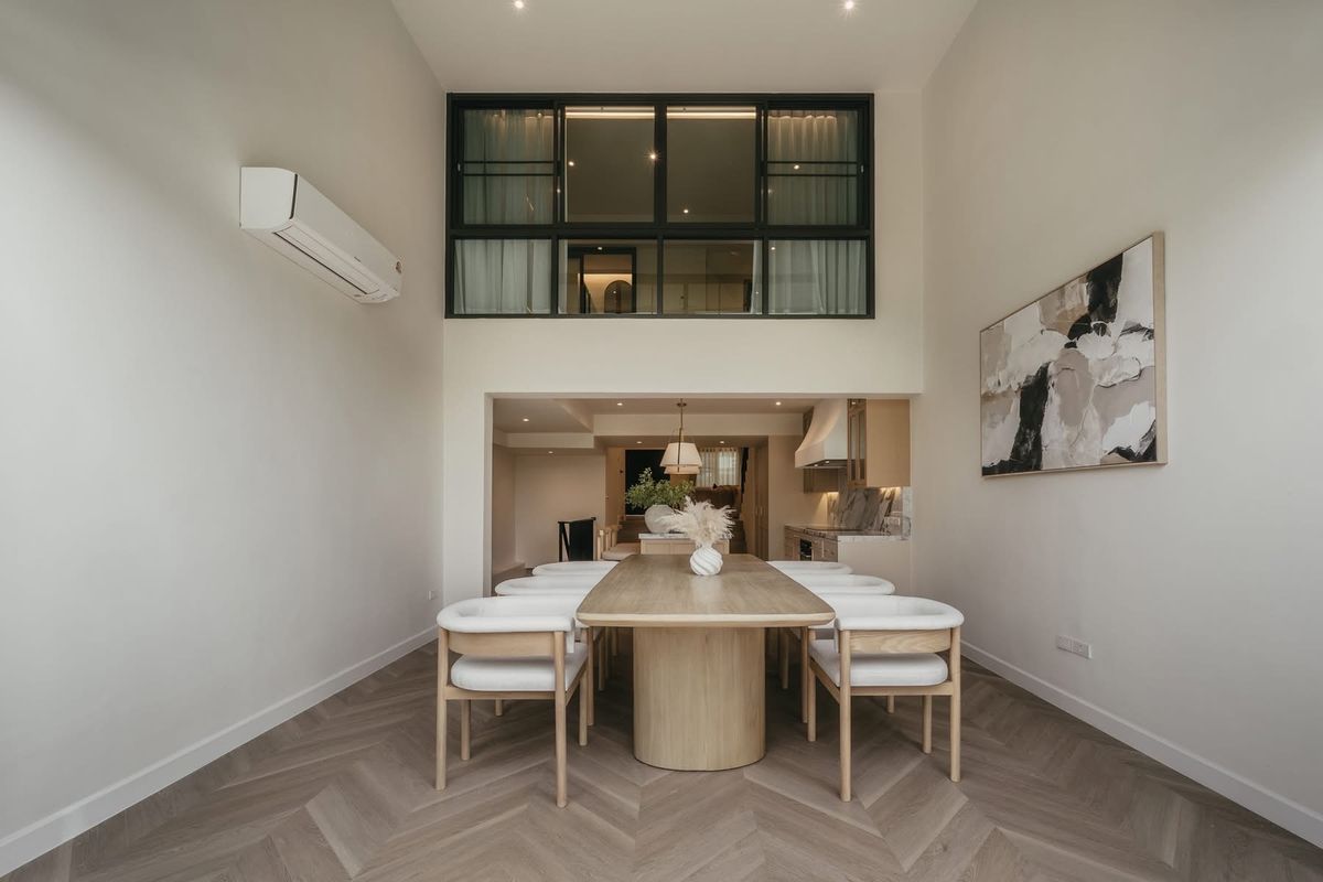 ขายทาวน์โฮมอ่อนนุช อุดมสุข : ขายพร้อมผู้เช่า สัญญาถึง  เดือนพ.ค. 2569ทาวน์เฮาส์ 3 ชั้น รีโนเวทใหม่ ใกล้ BTS พระโขนง เดินได้!ตกแต่งสไตล์โมเดิร์น น่าอยู่มาก