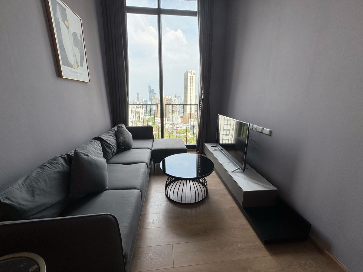 ให้เช่าคอนโดสุขุมวิท อโศก ทองหล่อ : Noble รอบ Sukhumvit 33 ให้เช่า