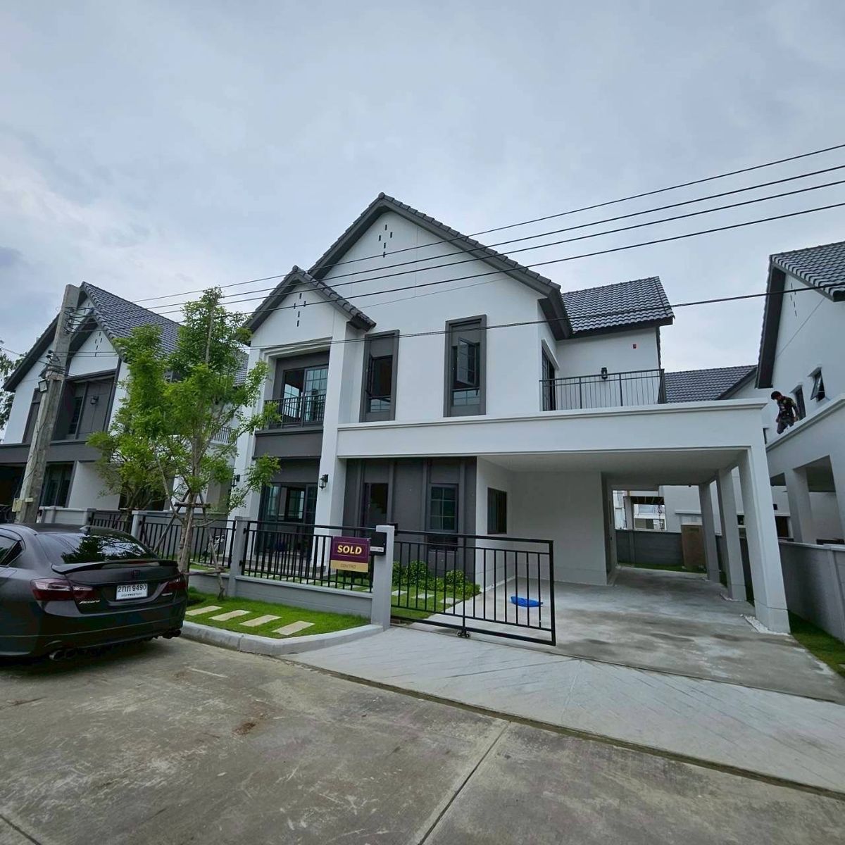 ให้เช่าบ้านบางนา แบริ่ง ลาซาล : FOR RENT: Centro Bangna 4bedrooms (Call: 083-265-4789) 