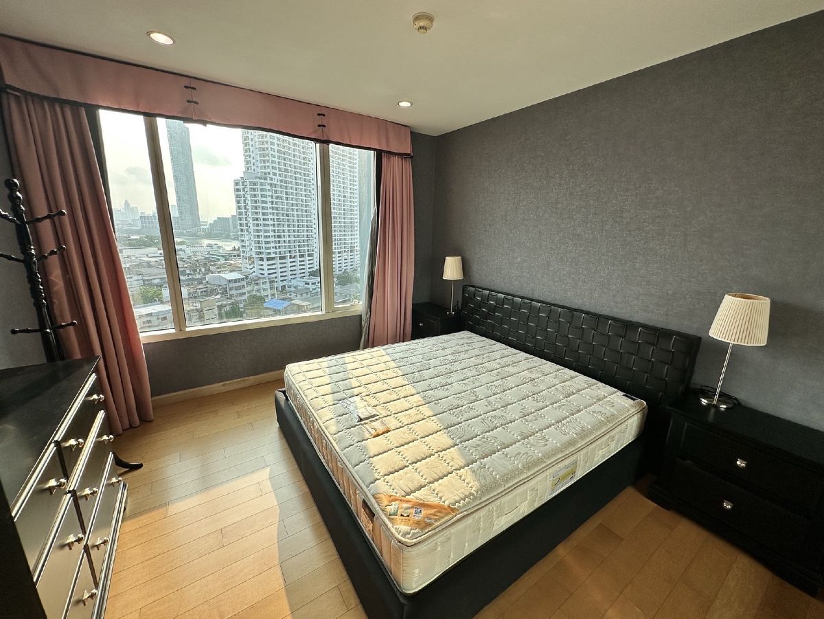 For SaleCondoWongwianyai, Charoennakor : 📢👇Living by the river , 3 beds big size, big balcony, near Icon Siam, opposite Asiatique 