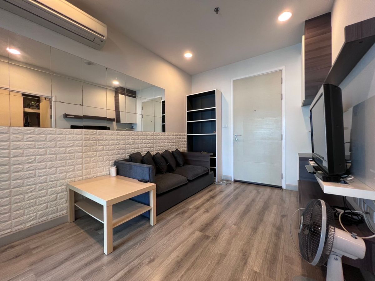 ให้เช่าคอนโดสาทร นราธิวาส : Centric Sathorn - Saint Louis (เซ็นทริค สาทร - เซนต์หลุยส์) for Rent (1bed1bath 35sqm)