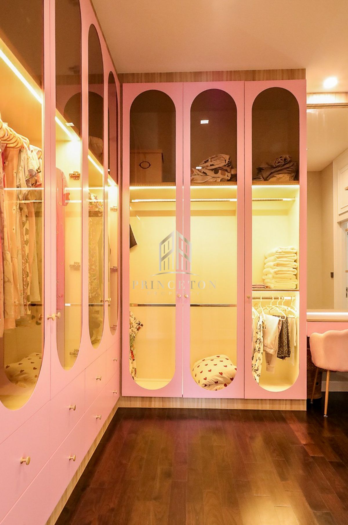 HouseLadkrabang, Suwannaphum Airport : Luxury House For Sale or Rent Grand Bangkok Boulevard Krungthep Kreetha 📞092-4252445