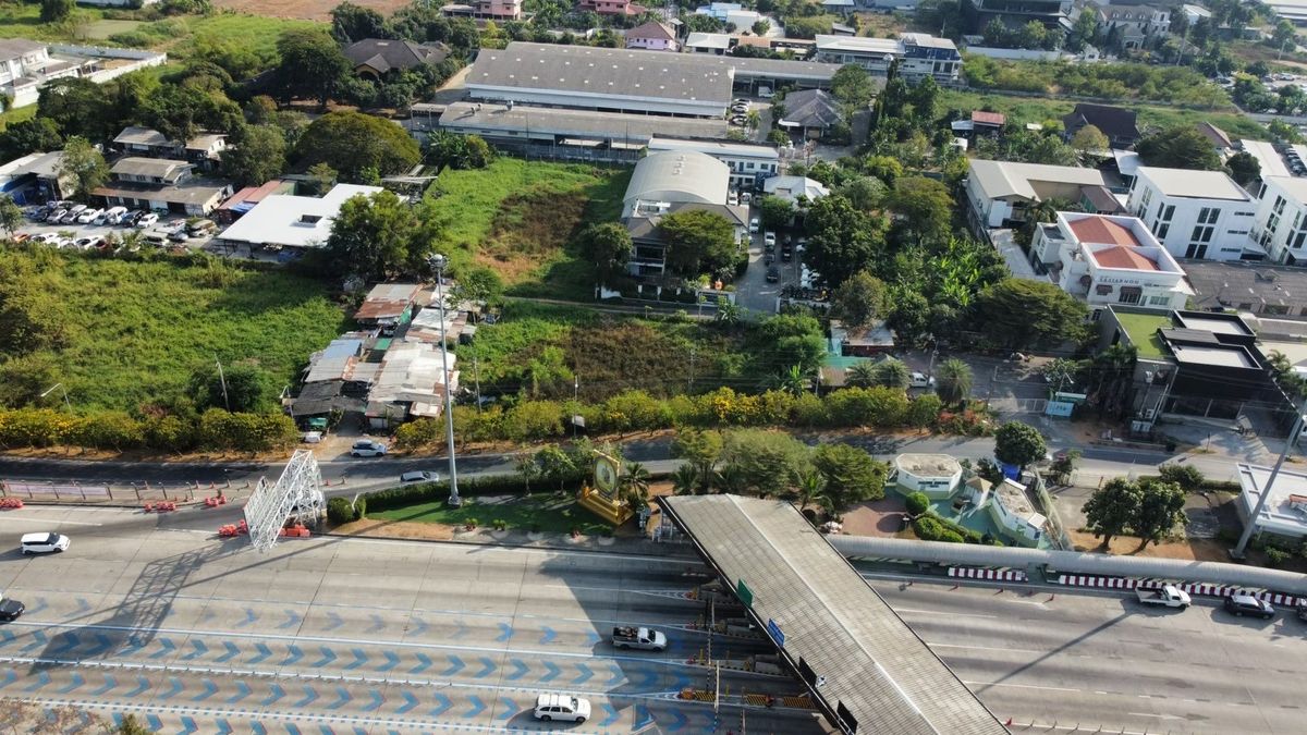 ขายที่ดินนวมินทร์ รามอินทรา : ขาย ที่ดินเปล่า 332 ตร.วา ติดทางด่วน จตุโชติ เพียงตารางวาละ 55,000 บาท หรือทั้งแปลง 18 ล้านเท่านั้น!!!