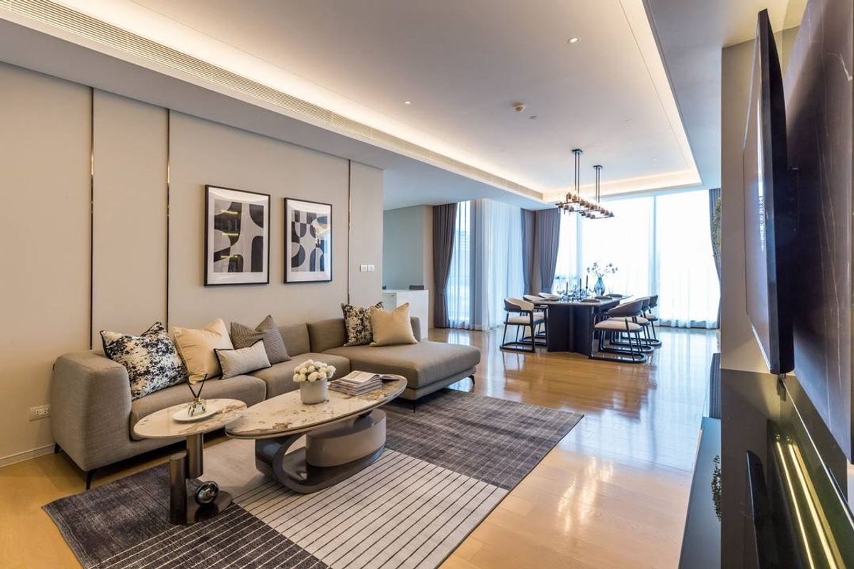 For RentCondoWitthayu, Chidlom, Langsuan, Ploenchit : 🔥Rare unit 🔥 BAAN Sindhorn 2BED 250K 📞Line/wa: +66 659364255