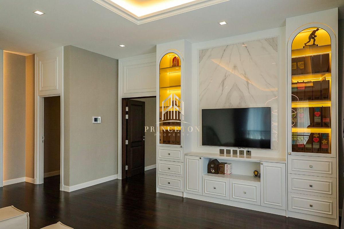 HouseLadkrabang, Suwannaphum Airport : Luxury House For Sale or Rent Grand Bangkok Boulevard Krungthep Kreetha 📞092-4252445