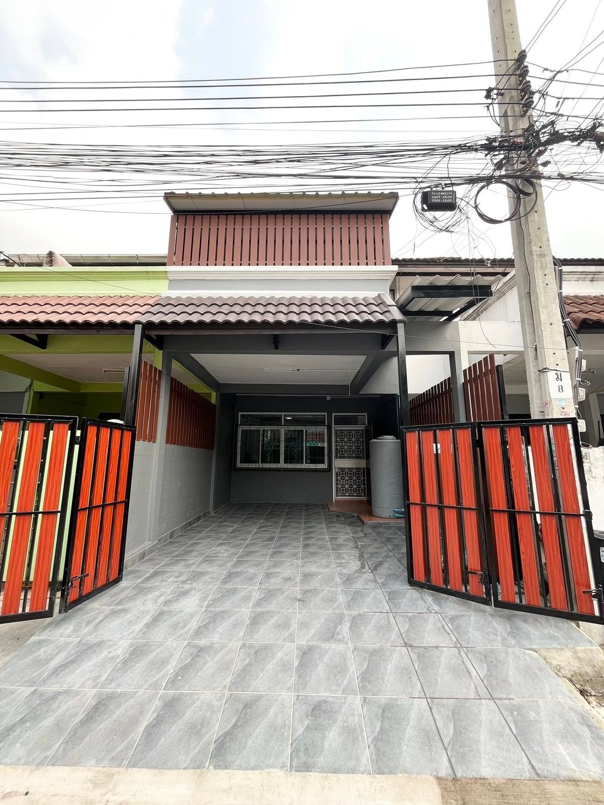 ให้เช่าทาวน์โฮมเกษตร นวมินทร์ ลาดปลาเค้า : 🏠 ปล่อยเช่า ทาวเฮ้าส์ 2 ชั้น หมู่บ้าน ธนะสิน ซอย นวมินทร์ 66 รับสัตว์เล็กไม่เกิน 3 ตัว ใกล้ Chocolate Ville 