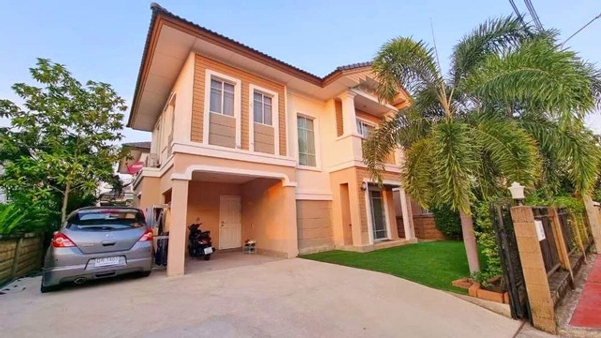 ให้เช่าบ้านบางนา แบริ่ง ลาซาล : Mega Bangna 5.8กม. นานาชาติสิงคโปร์ สุวรรณภูมิ 3.5 กม. 4 แอร์ เฟอร์ คชฟฟ ครบ ให้เช่าบ้าน กิ่งแก้ว-หนามแดง 52ตร.วา 155 ตร.ม. 3นอน 2น้ำ
