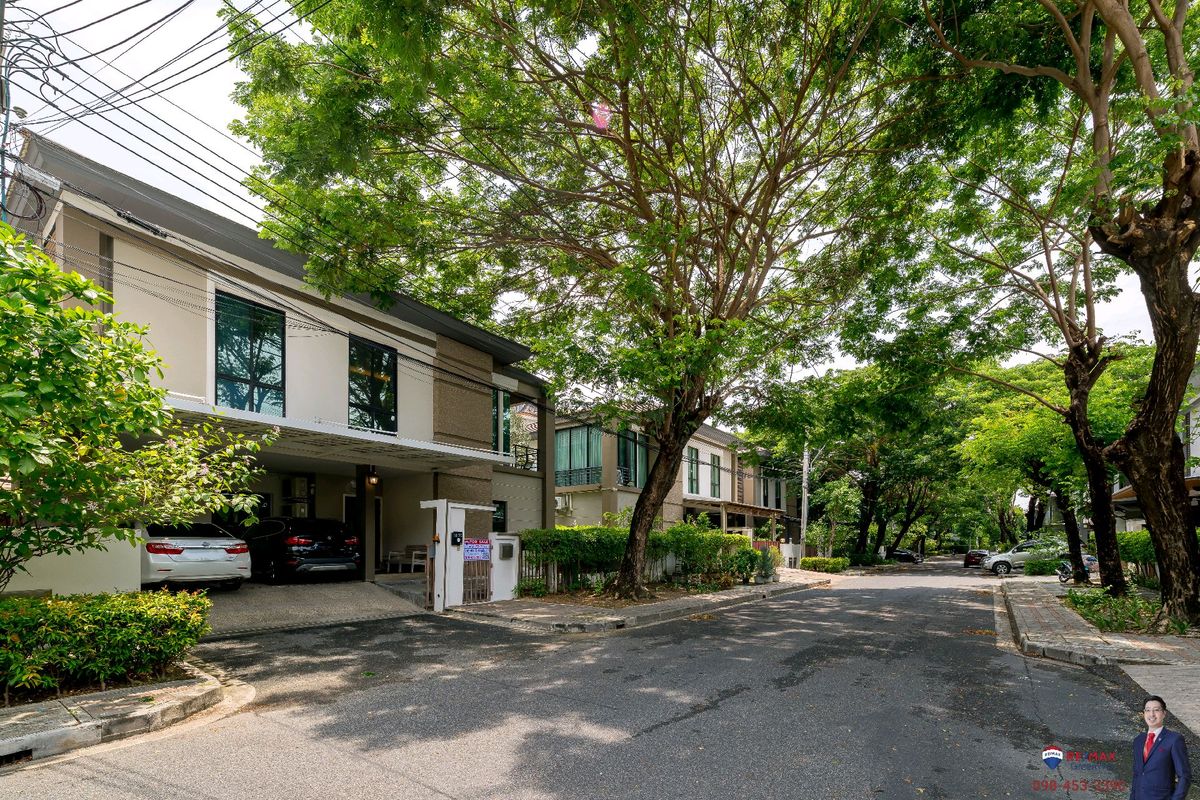 ขายบ้านบางแค เพชรเกษม : 🏡  ซีรีน กัลปพฤกษ์ Zerene Kallapaphruek (บ้านเดี่ยว) 75.7 ตร.วา ขนาด Type ใหญ่ 255 ตร.ม. 4 ห้องนอน (+1 ห้องแม่บ้าน) แต่งสวย Modern, สภาพดีบนนถนนmain ที่ล้อมรอบด้วยซุ้มต้นไม้ใหญ่ 🌳 โดยจอดรถได้ถึง 4 คัน 🚗