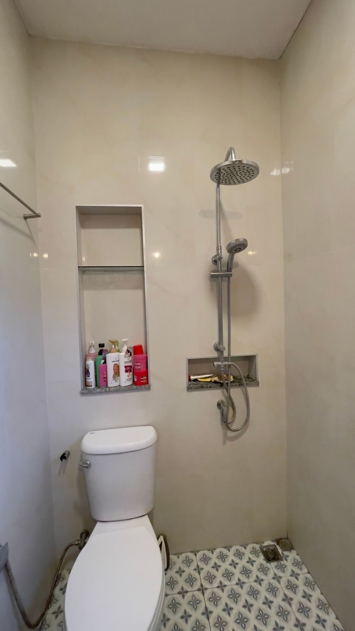 For SaleHouseSaraburi : 1 -story house for sale, modern 400 sq.m. with a swimming pool, plus a 5.5kw solar cell, Ban Rai Subdistrict, Nong Don District, Saraburi Province