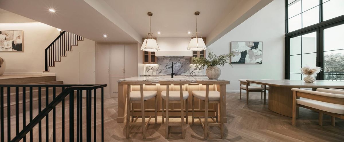 ขายทาวน์โฮมอ่อนนุช อุดมสุข : ขายพร้อมผู้เช่า สัญญาถึง  เดือนพ.ค. 2569ทาวน์เฮาส์ 3 ชั้น รีโนเวทใหม่ ใกล้ BTS พระโขนง เดินได้!ตกแต่งสไตล์โมเดิร์น น่าอยู่มาก