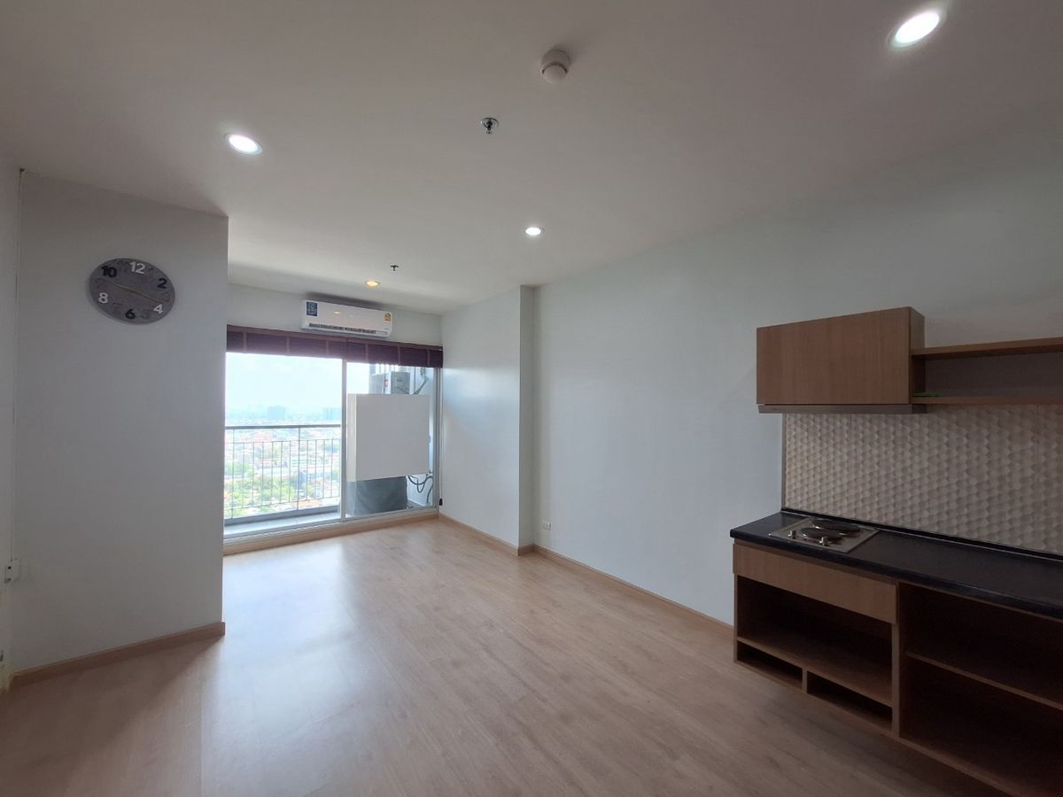 For SaleCondoThaphra, Talat Phlu, Wutthakat : Selling condo next to The Tempo Grand Sathorn-Wutthakat, next to BTS Wutthakat, Condo, MRT, Wutthakat Station, 23rd floor, beautiful view, complete with