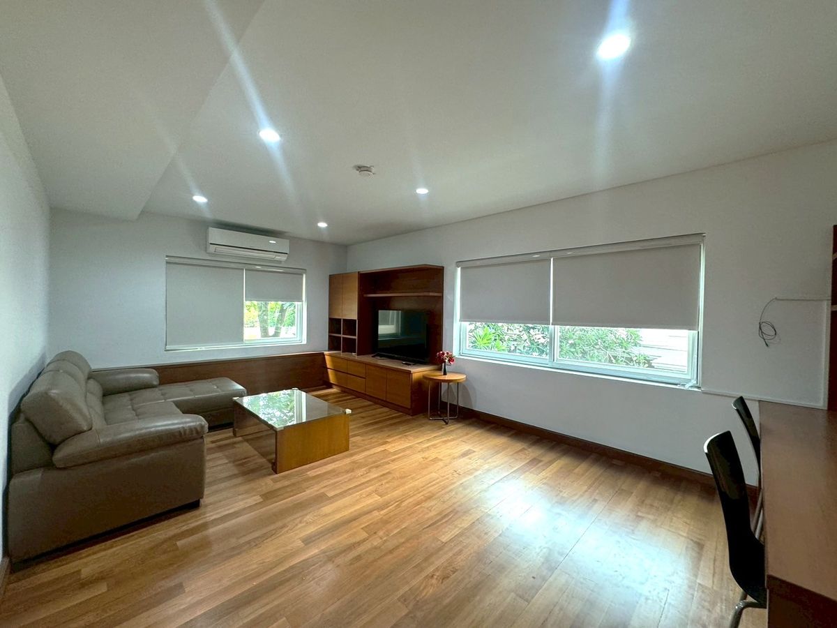 For RentSukhumvit, Asoke, Thonglor : Twin houses at Ekamai Sukhumvit 63, Good space for family. ** NO CO-AGENT ** 